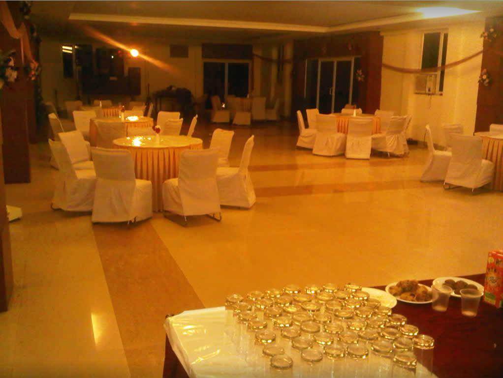 Hotel Swagat Palace Bhiwadi ภายนอก รูปภาพ