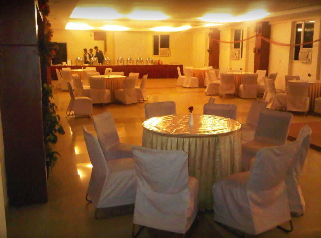 Hotel Swagat Palace Bhiwadi ภายนอก รูปภาพ